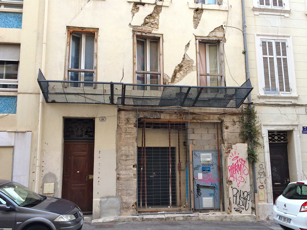 Le squat à Marseille, un problème de plus pour les quartiers difficiles